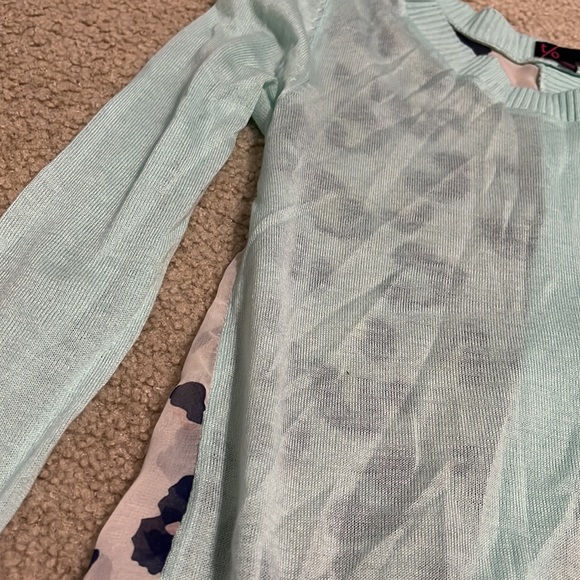 slightly open back printed sweater - Picture 2 of 4